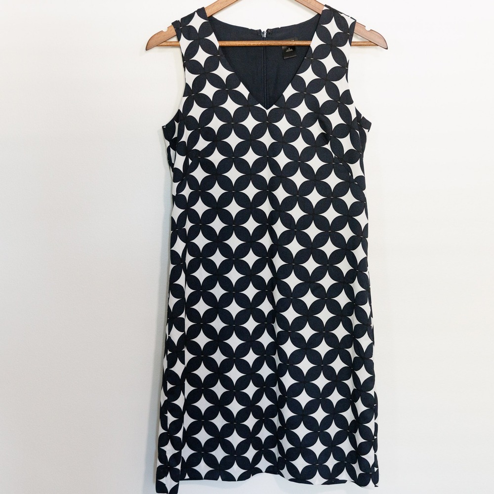 Ann Taylor Navy Blue White Geometric Petal Print V-Neck Sheath Dress 2